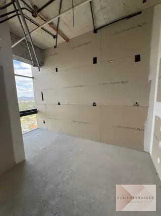 NIVEL COMPLETO TABICADO EN RENTA PARA HOSPITAL U OFICINAS ZONA 10 — Clínica en Alquiler en Zona 10, Guatemala, Ciudad — miniatura 12 de 15