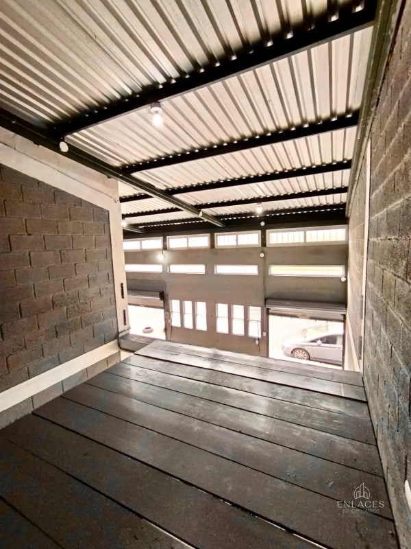 Zona 12 • Bodega en Renta • Colonia La Reformita • 100 M² - 12