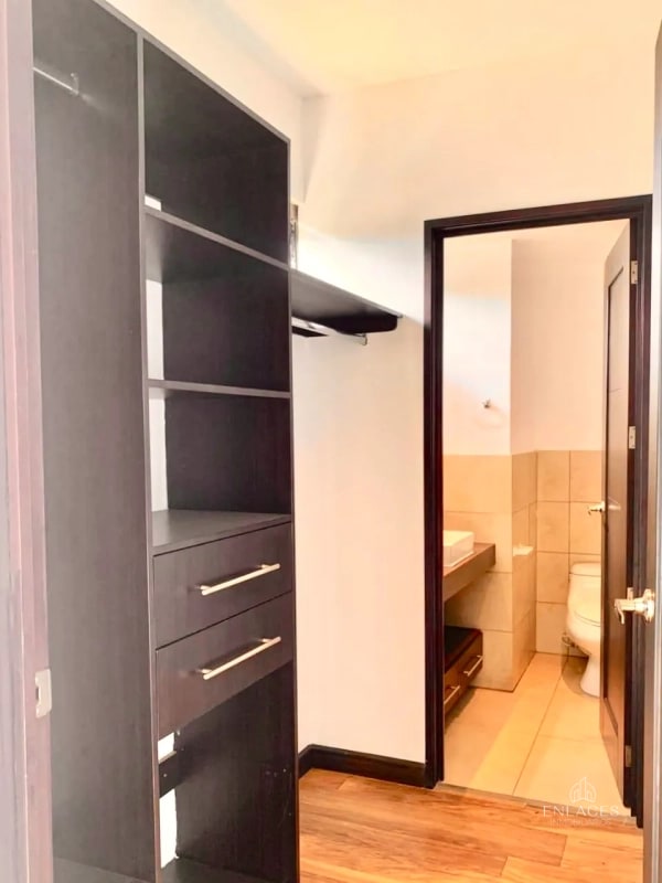 Zona 15 VH2 • Apartamento en Venta • Edificio Torre Verde - 1