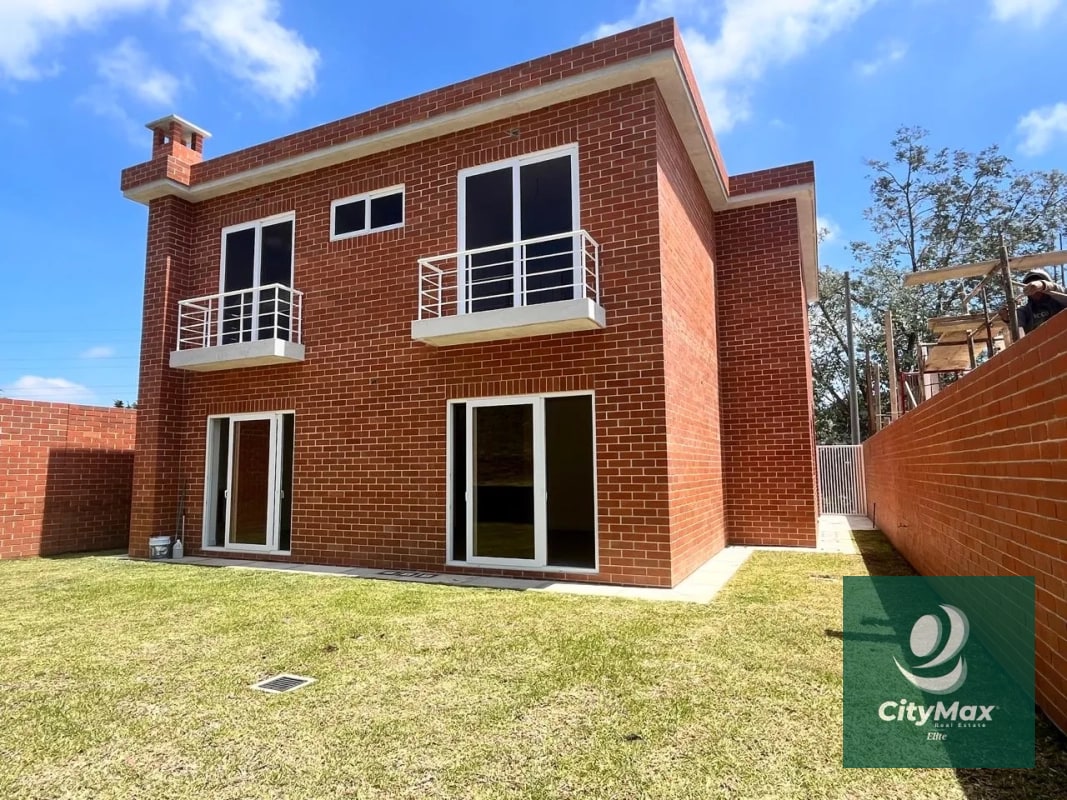 CASA EN VENTA - CONDOMINIO BUENAFUENTE SCP. - 13