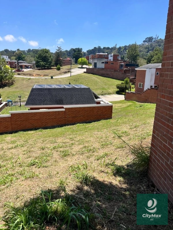 TERRENO EN VENTA - CONDOMINIO BUENAFUENTE - 2