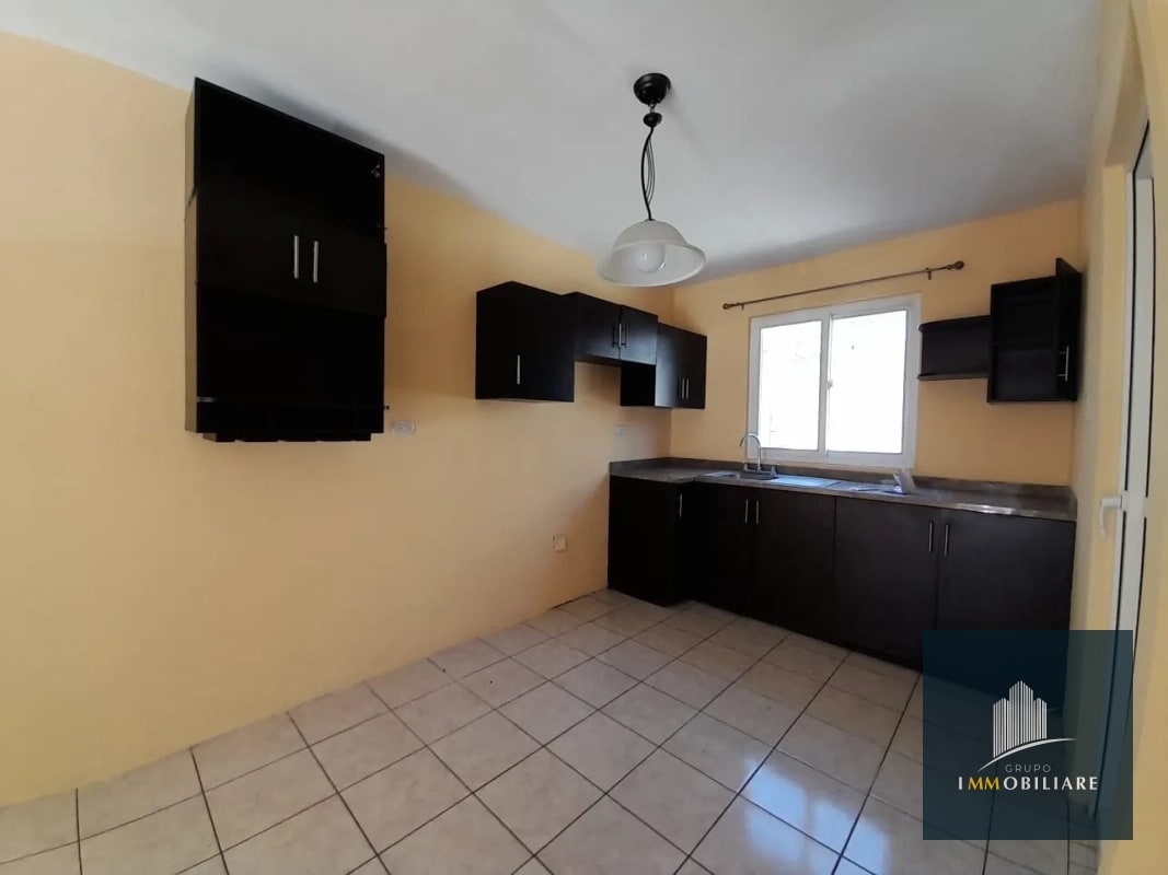 Casa en alquiler barata santa catarina pinula, cerca del pueblito - 9