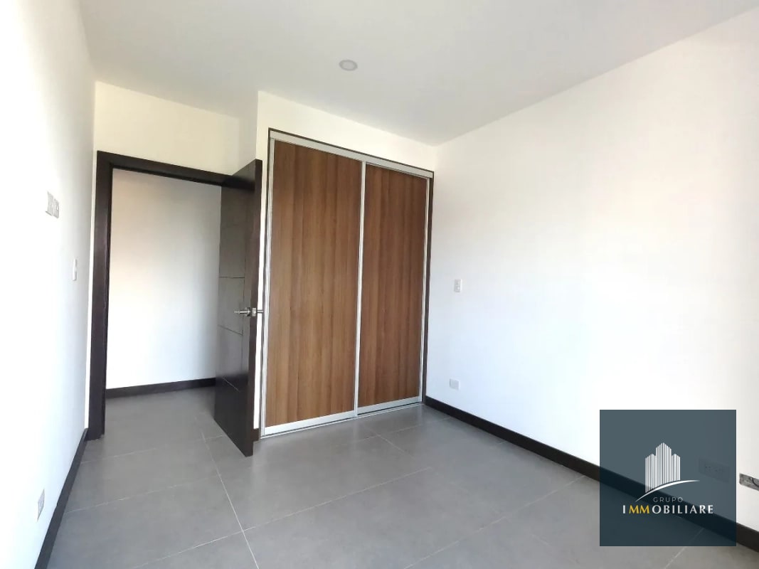 Apartamento en Venta zona 15 Vista Hermosa 2 - 4