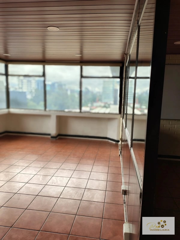 RENTA DE OFICINA, EN EDIFICIO REFORMA MONTUFAR ZONA 10. - 4