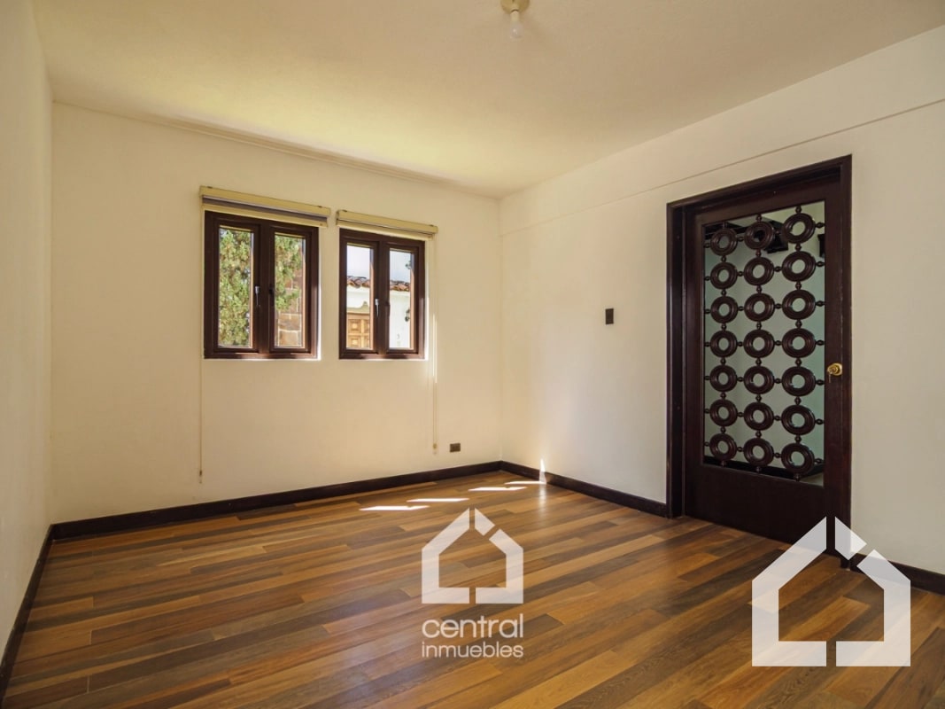 Casa en renta en condominio El Pilar, 20 calle zona 10 - 12