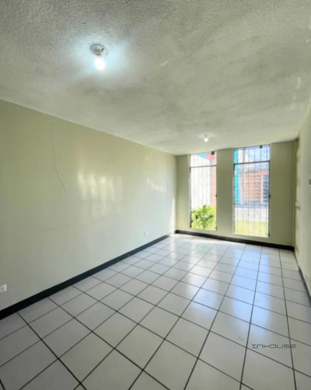 CASA EN VENTA EN VILLA NUEVA DE UN NIVEL NACIONES UNIDAS - 8