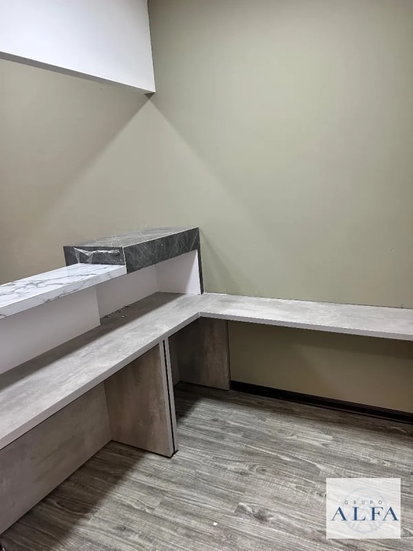 CLINICAS MEDICAS EN RENTA CAES CENTRO COMERCIAL VILAFLOR - 5