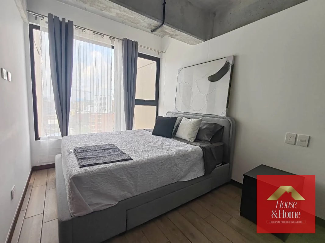 Renta de apartamento en zona 4 - 8
