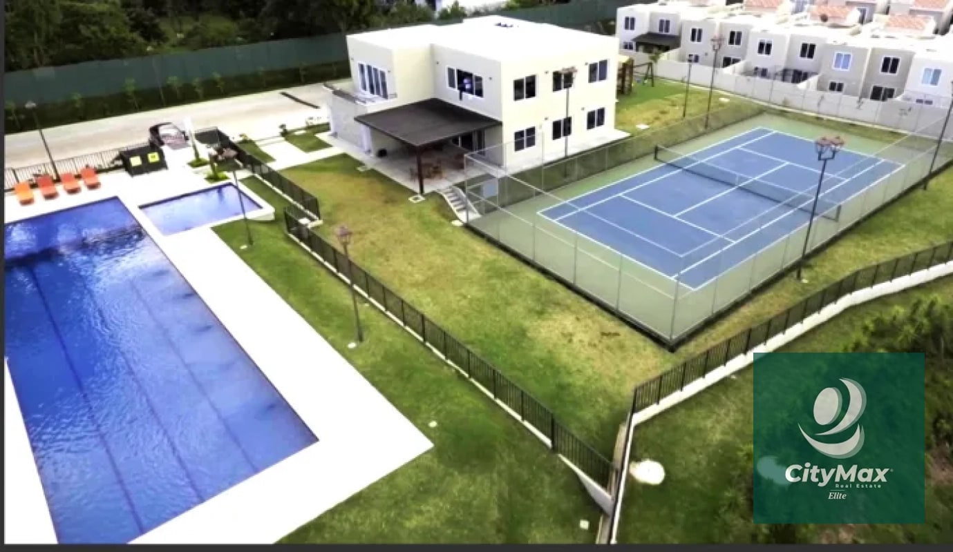 CASA EN VENTA - CUMBRES DE LA ARBOLEDA - 7