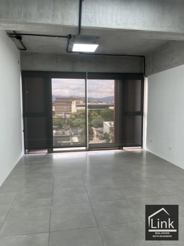 RENTA DE OFICINA ZONA 9 HUB - 6