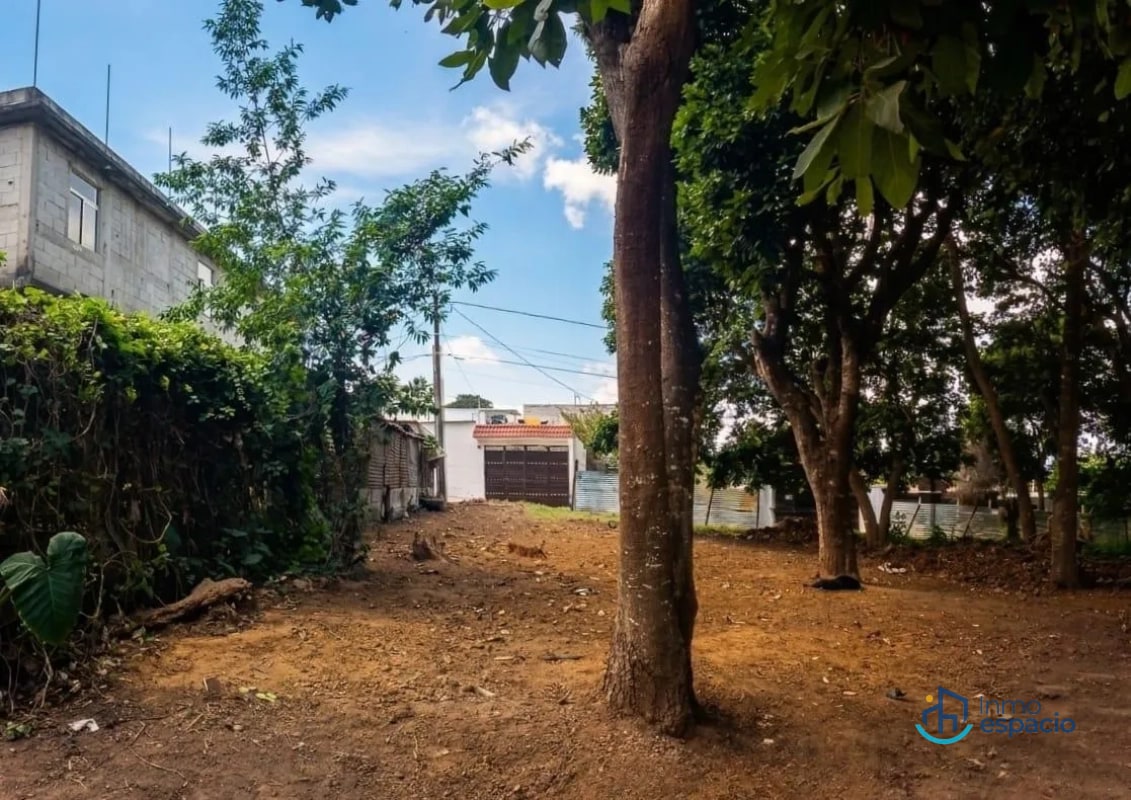 Terreno en venta en San Lucas Sacatepéquez - 9