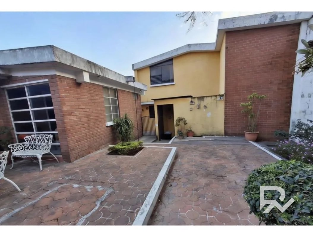 Oportunidad única para desarrollo en Zona 12 – Sector La Colina 21 X 41.60 (BODEGA) - 5