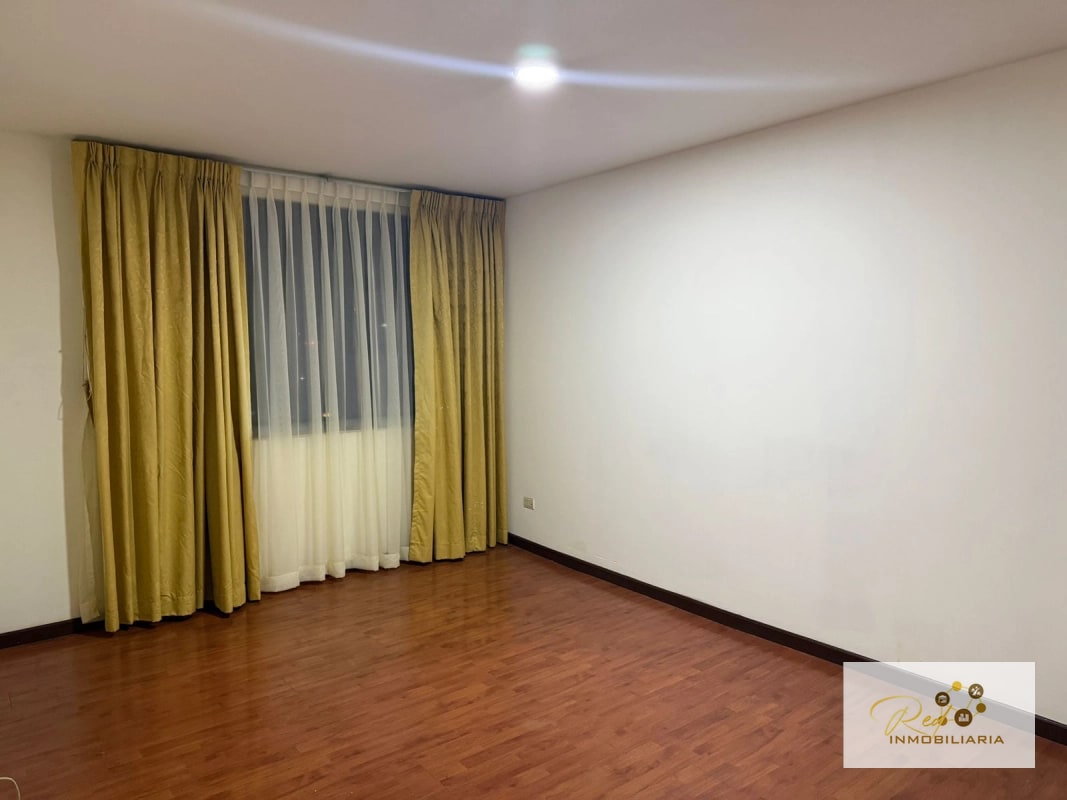 RENTA APARTAMENTO EDIFICIO BELLIN, ZONA 14 - 15