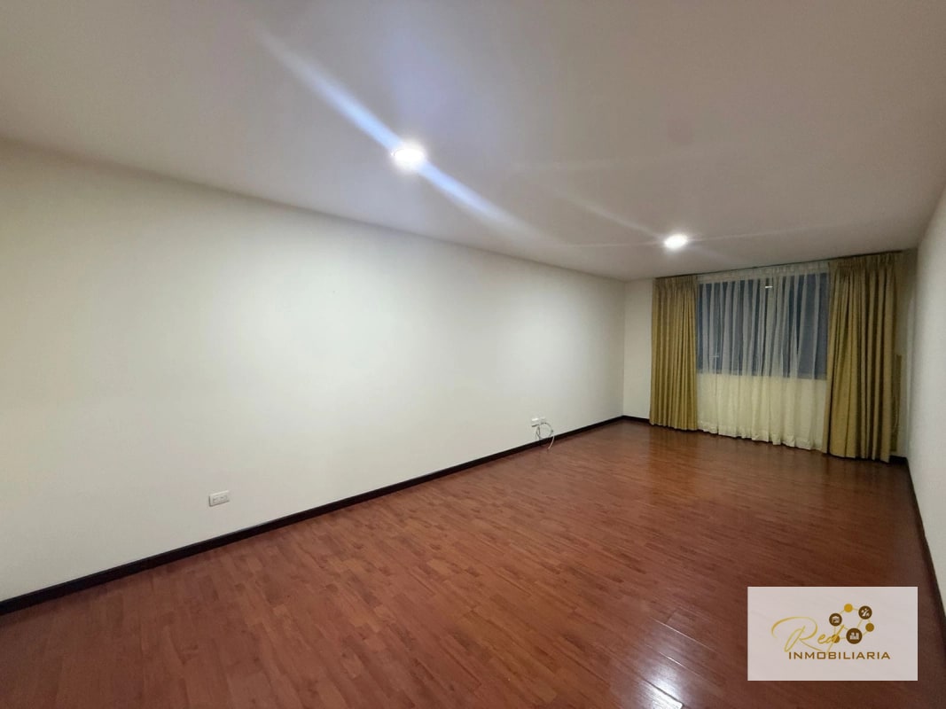 RENTA APARTAMENTO EDIFICIO BELLIN, ZONA 14 - 10