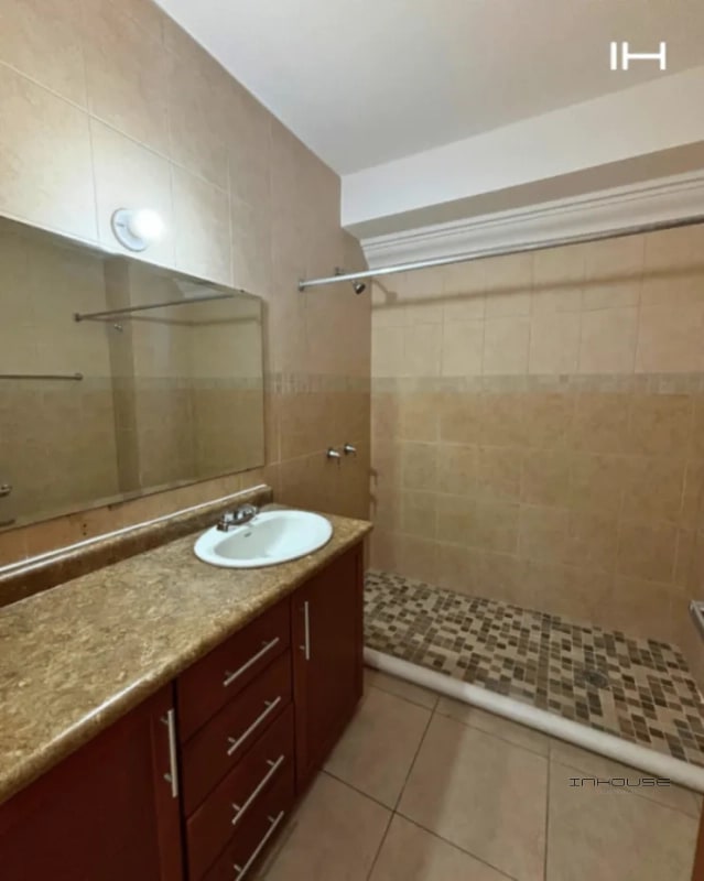 APARTAMENTO EN RENTA ZONA 16, LA MONTAÑA - 3