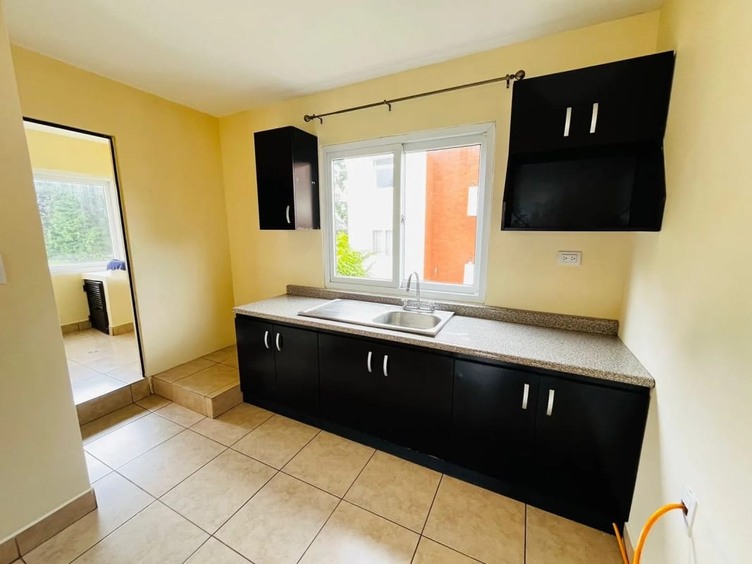 Lindo Apartamento en Km 17 CAES — Apartamento en Alquiler en Carretera a El Salvador, Guatemala, Ciudad — foto 12 de 13