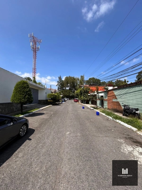 Hermoso Terreno en Venta en Bosques de San Nicolas Mixco Zona 4 - 2