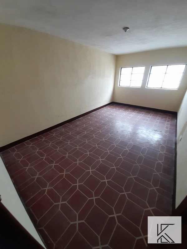 Casa en venta sobre la bolivar en zona 8 - 17