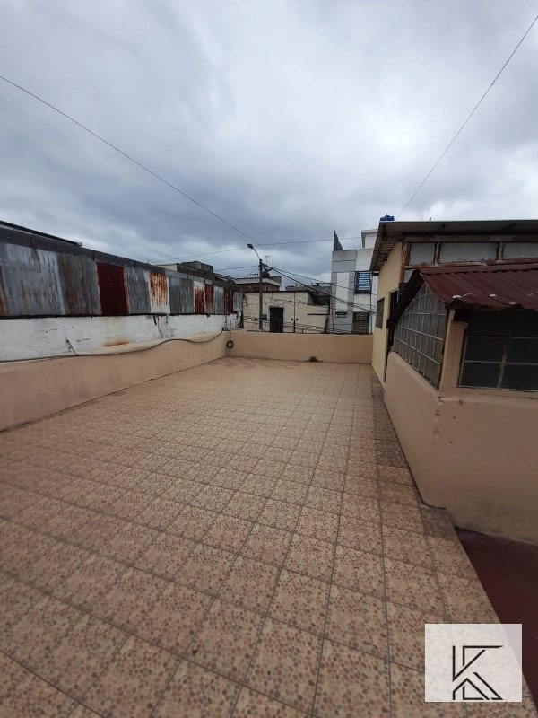 Casa en venta sobre la bolivar en zona 8 - 4