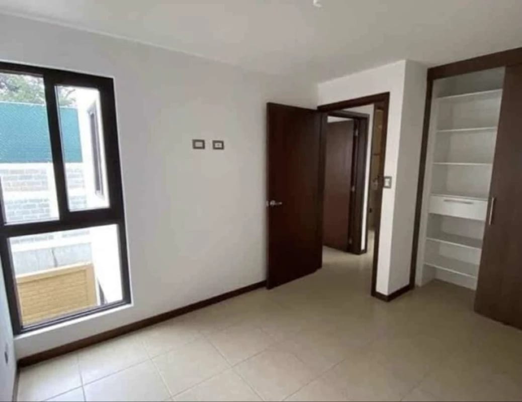 PRADOS DEL CARMEN / CASA EN VENTA DE 4 HABITACIONES — Casa en Venta en Boca del Monte, Guatemala, Ciudad — foto 5 de 11