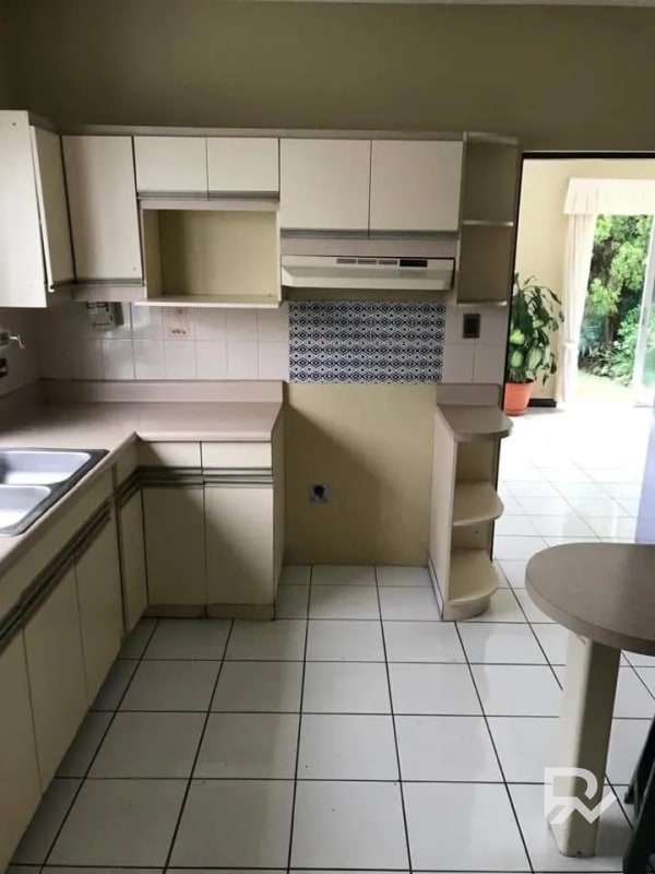 ·En Exclusiva· Casa en venta en Santa Amelia 2, zona 16 - 11