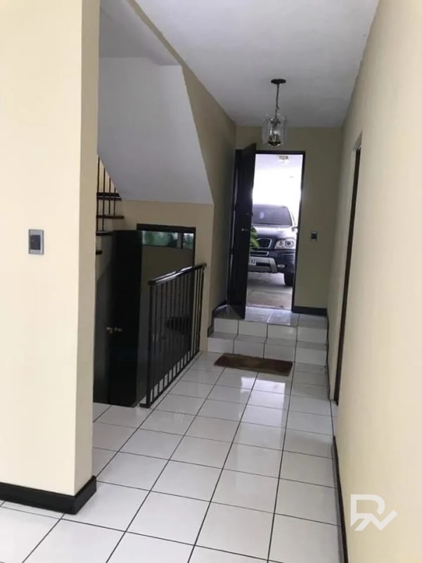 ·En Exclusiva· Casa en venta en Santa Amelia 2, zona 16 - 9