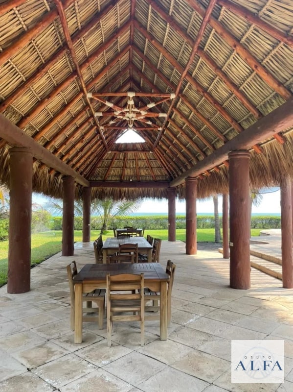 TERRENO 2,000 VARAS EN VENTA PALMERAS DE MONTERRICO - 2