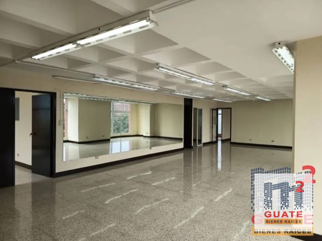 Oficina en Renta, Zona 09 - 6