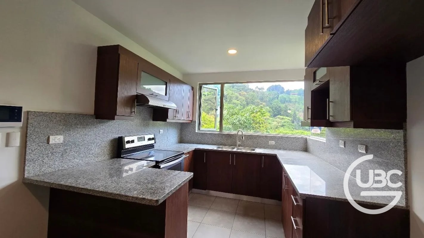 Casa en renta en Colonia El Prado Zona 10 - 4