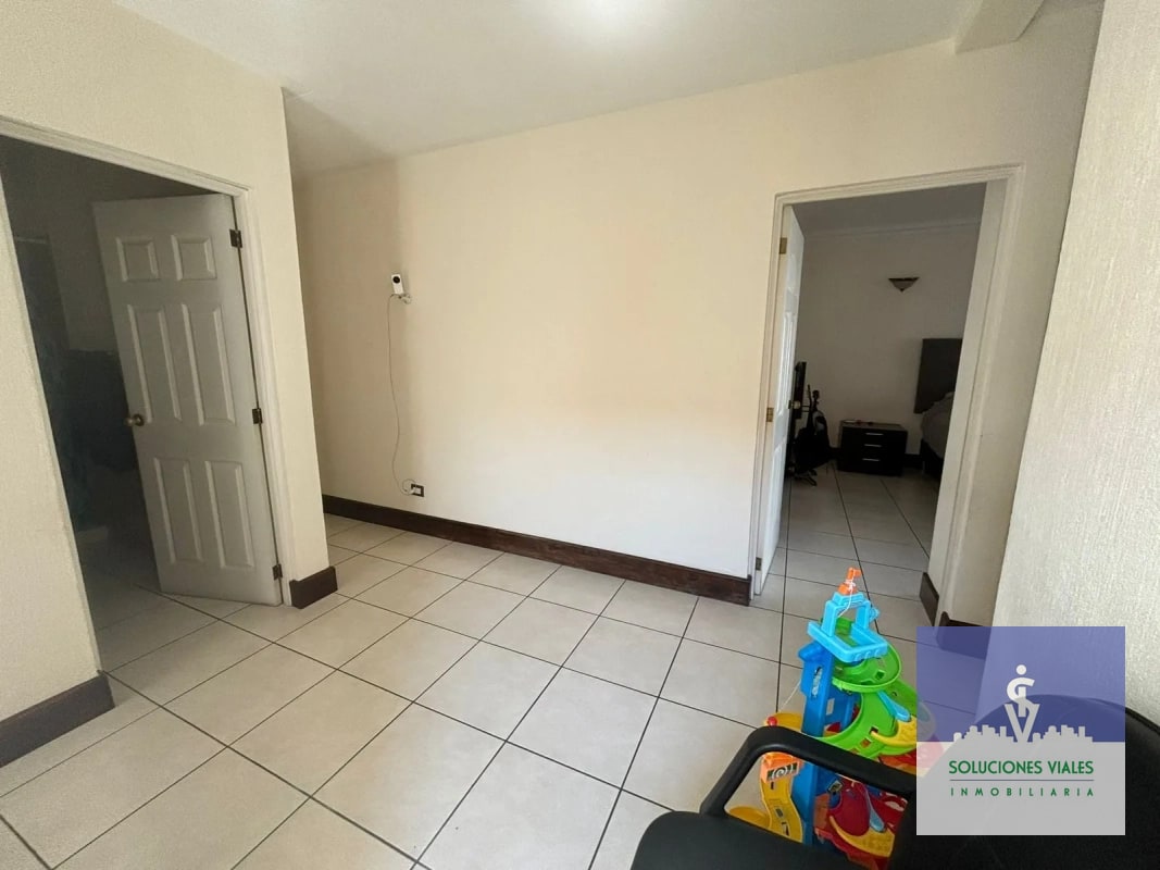 ZONA 16, CASA EN VENTA DE UN NIVEL - 2