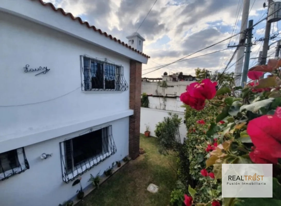 EN VENTA CASA FUERA DE GARITA ZONA 14 LA VILLA - 3 HABITACIONES - 10