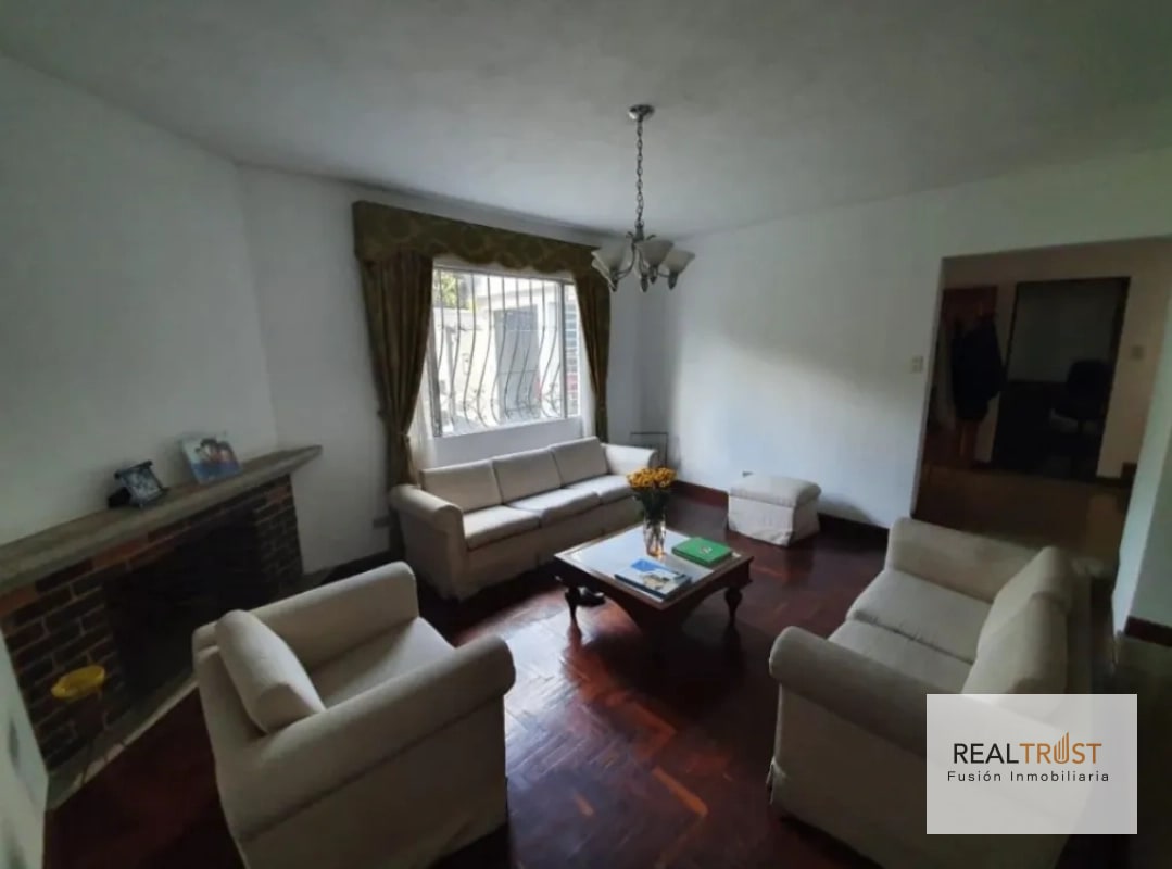 EN VENTA CASA FUERA DE GARITA ZONA 14 LA VILLA - 3 HABITACIONES - 3