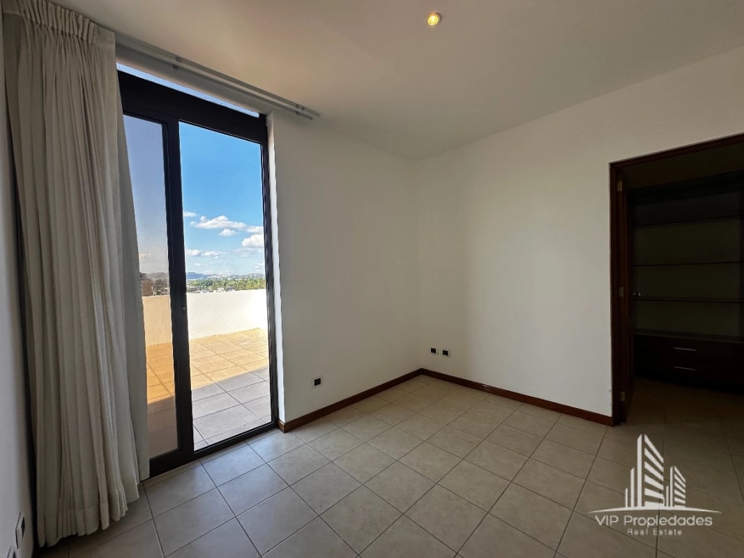 Zona 15, amplio apartamento en alquiler - 5