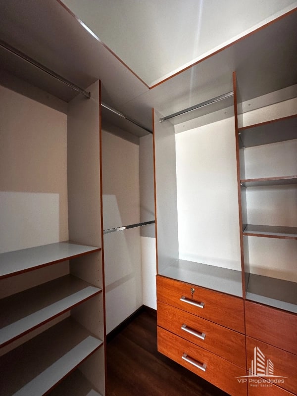 Zona 15, amplio apartamento en alquiler - 3