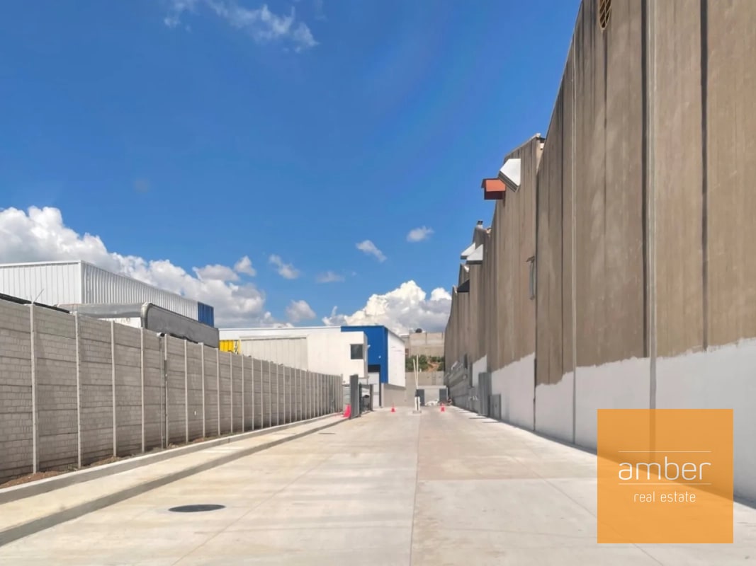 Bodega en Diatzul, Calzada Atanasio Tzul, zona 12 - 2