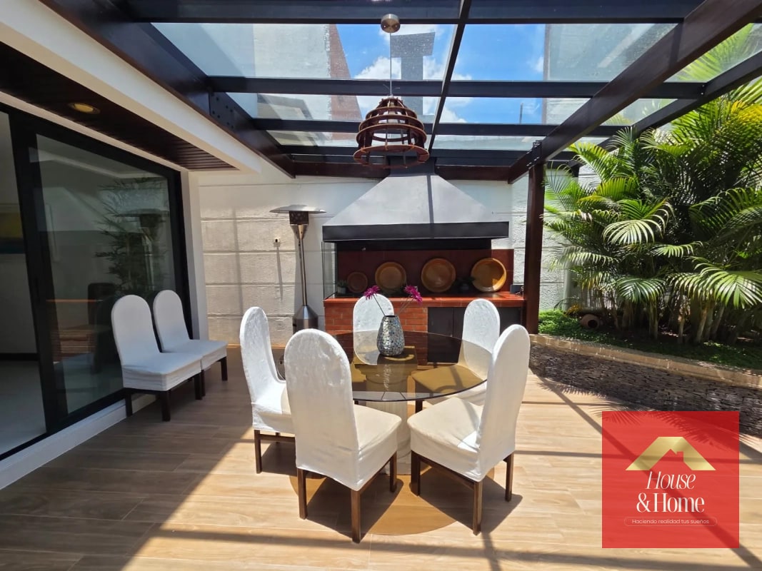 Casa en venta zona 15  con piscina - 11