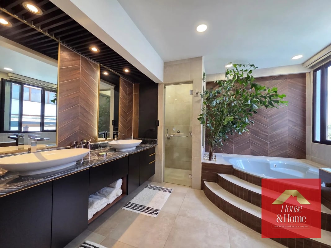 Casa en venta zona 15  con piscina - 6