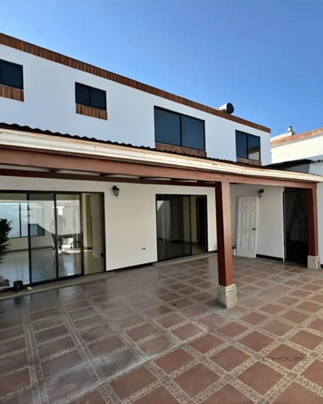 CASA EN RENTA ZONA 16 HACIENDA REAL - 8