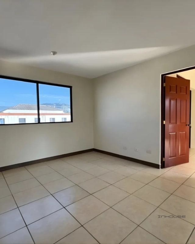 CASA EN RENTA ZONA 16 HACIENDA REAL - 7