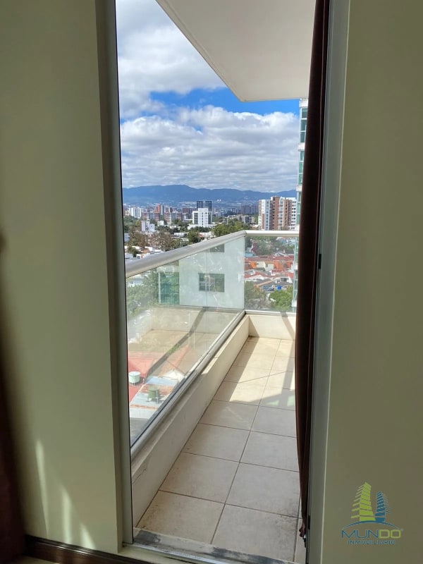 APARTAMENTO EN VENTA TRES HABITACIONES Z. 14 - 4