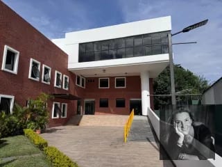EDIFICIO EN RENTA, ZONA 10 — Edificio en Alquiler en Zona 10, Guatemala, Ciudad — miniatura 1 de 15