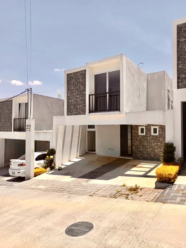 Km 25 CAES • Casa en Renta • Condominio Altos de Village - 16