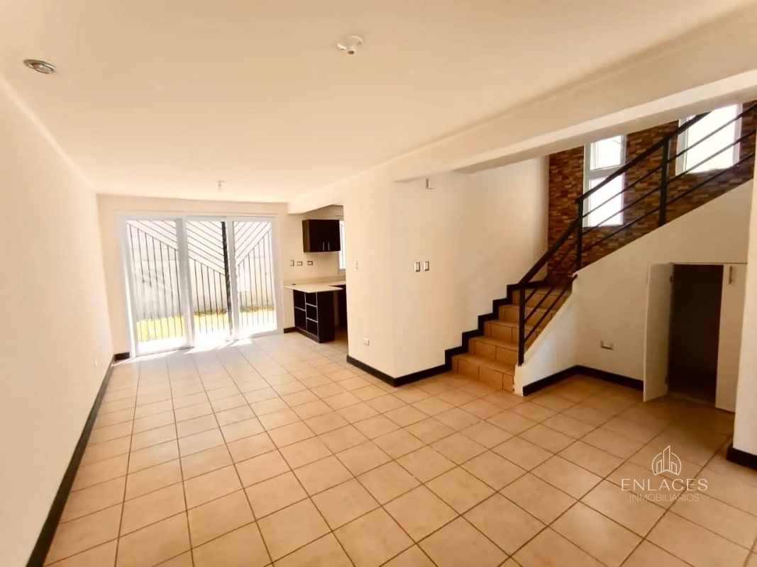 Km 25 CAES • Casa en Renta • Condominio Altos de Village - 2