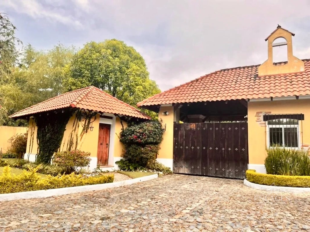 San Lucas Sacatepéquez • Terreno en Venta • Haciendas Las Marías - 12