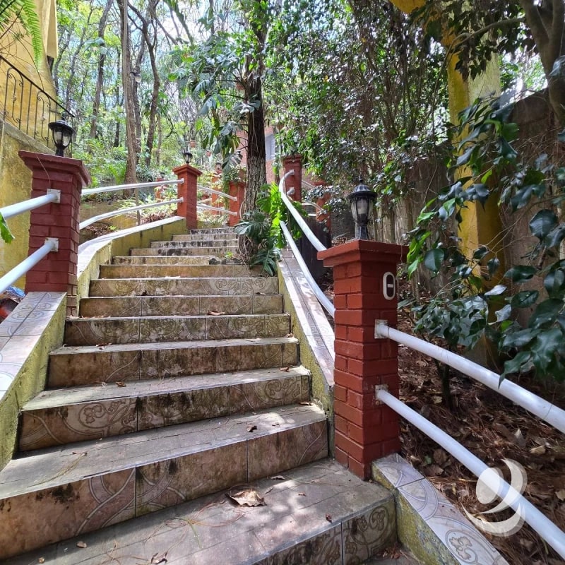 Casa Amueblada y 4 Bungalows (rentados) en Venta El Encinal Tronco 2 Zona 7 de Mixco - 4