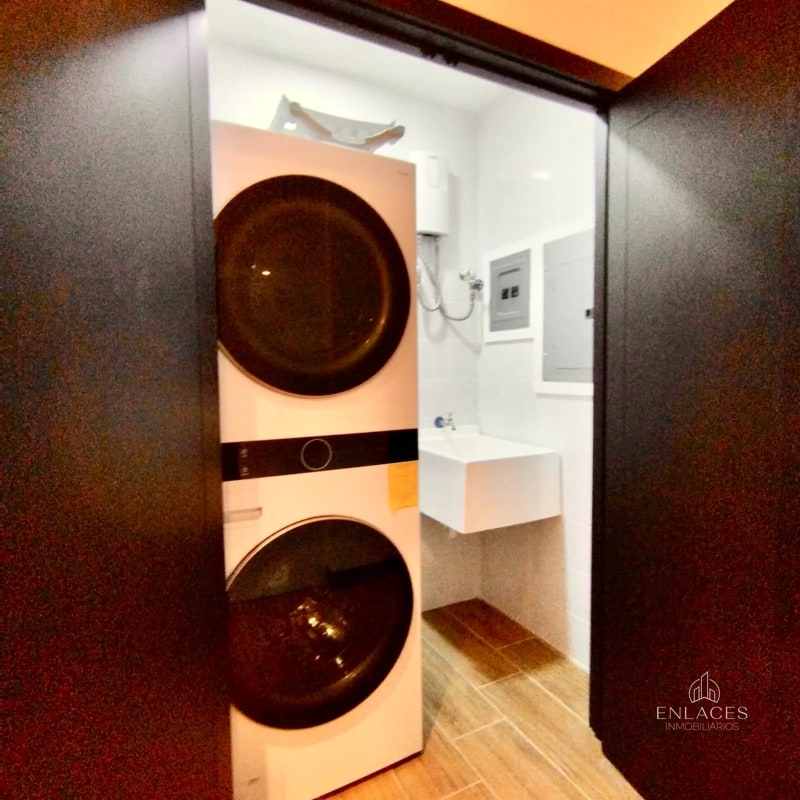 Zona 16 • Apartamento Amueblado en Renta • Lirios de Cayalá III - 7