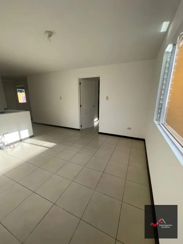 CASA EN VENTA SAN CRISTOBAL, ZONA 8 DE MIXCO — Casa en Venta en Zona 8 Mixco, Guatemala, Ciudad — foto 9 de 17