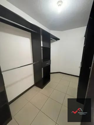 CASA EN VENTA SAN CRISTOBAL, ZONA 8 DE MIXCO — Casa en Venta en Zona 8 Mixco, Guatemala, Ciudad — miniatura 5 de 17