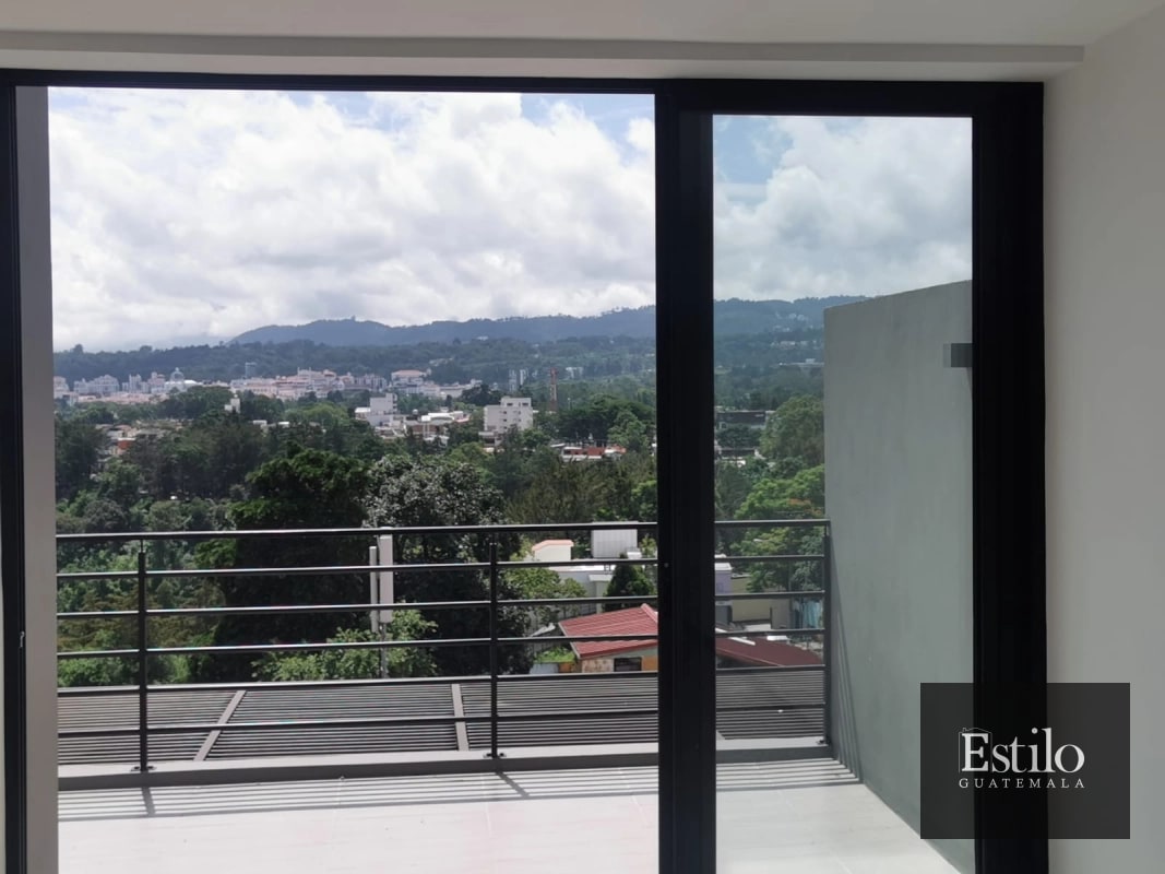 Apartamento Con Balcón, MIRA zona 10 - 8
