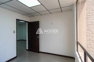 Oficina en Zona 13 — Oficina en Alquiler en Zona 13, Guatemala, Ciudad — miniatura 4 de 5